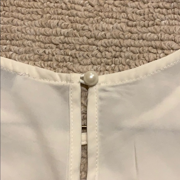 NWOT cutest Tobi short sleeve shirt!!!! - Picture 5 of 7